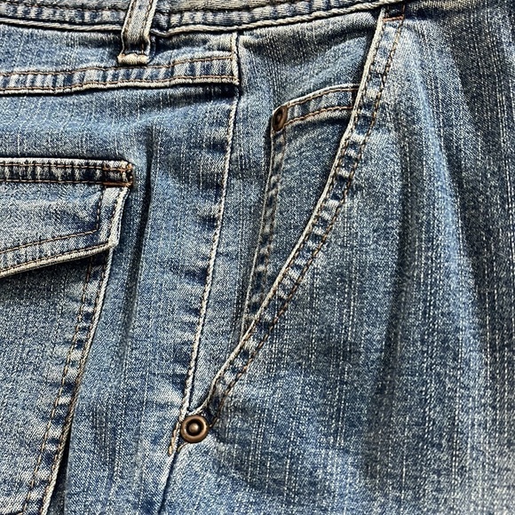 Sigird Olsen stonewashed vintage denim jeans snap & zip waist. Snap back pockets - Picture 8 of 8
